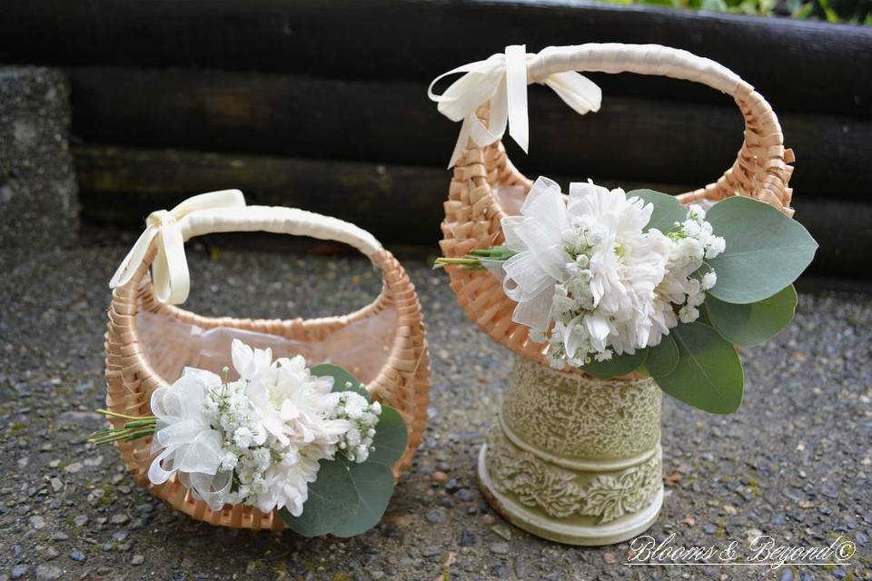 Burgundy N' Lace FG Baskets