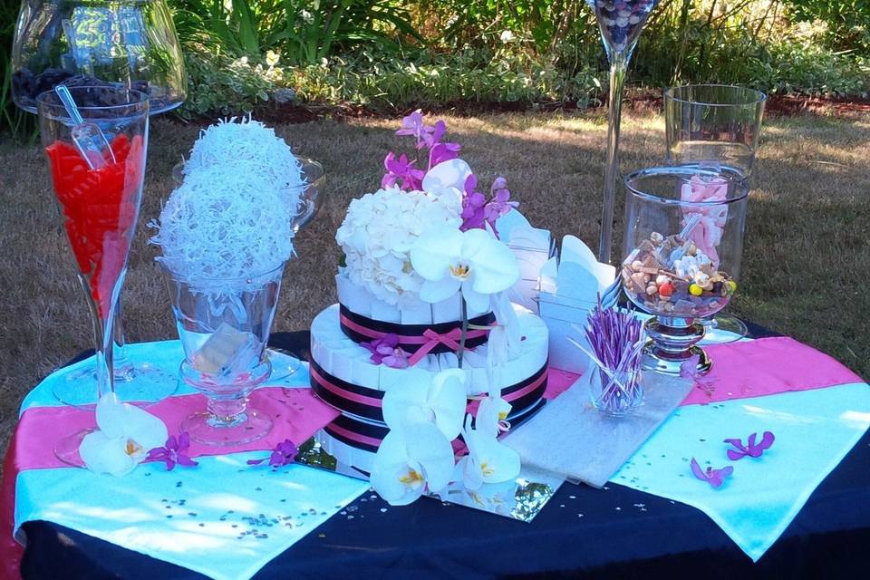 Favor Cake Display With Candy Bar.jpg