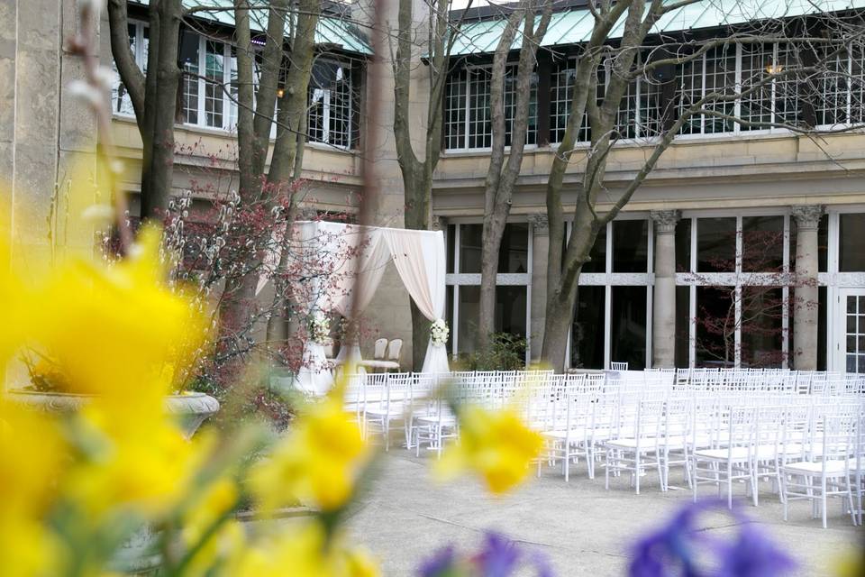 Beautiful outdoor wedding