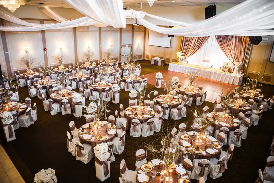 Lavish Design Group | Chair Covers & Event Décor