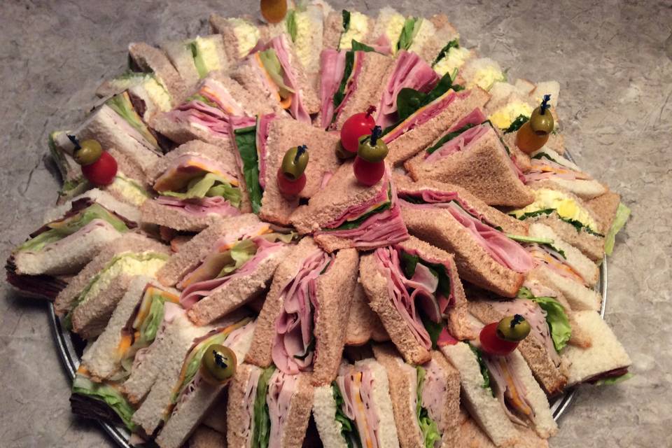 Dora's Delicatessen & Catering