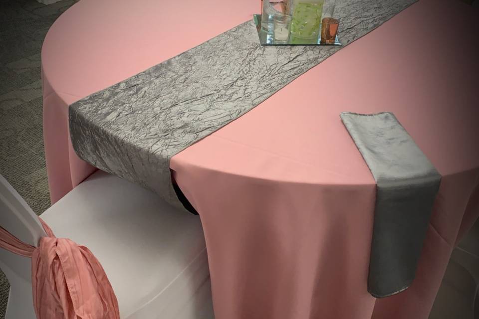 Table and chair decor