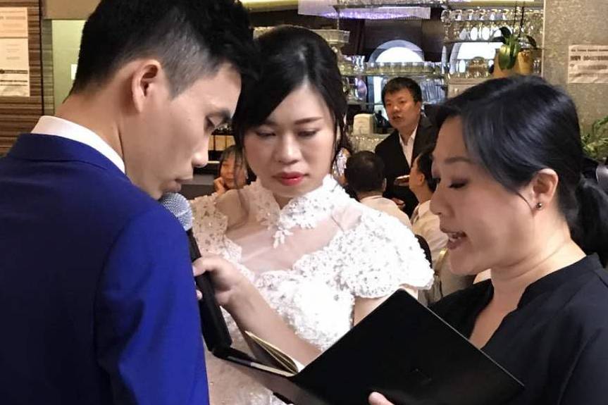 Stephanie Cheung - Wedding Celebrant