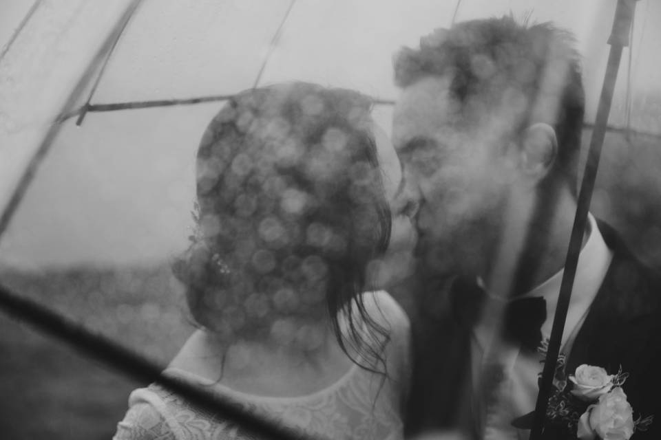Kiss in the rain