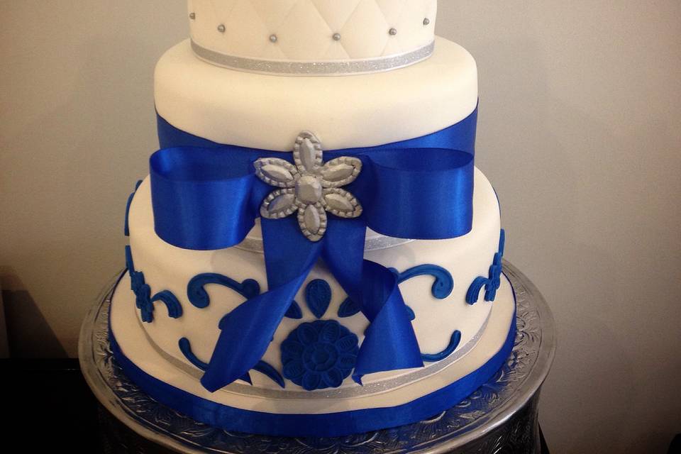 Royal blue and sugar flowers