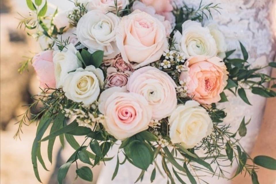 Very blush bridal bouquet