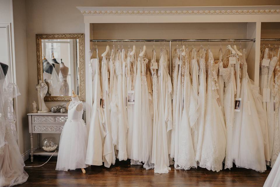 Heirlooms Bridal Shoppe