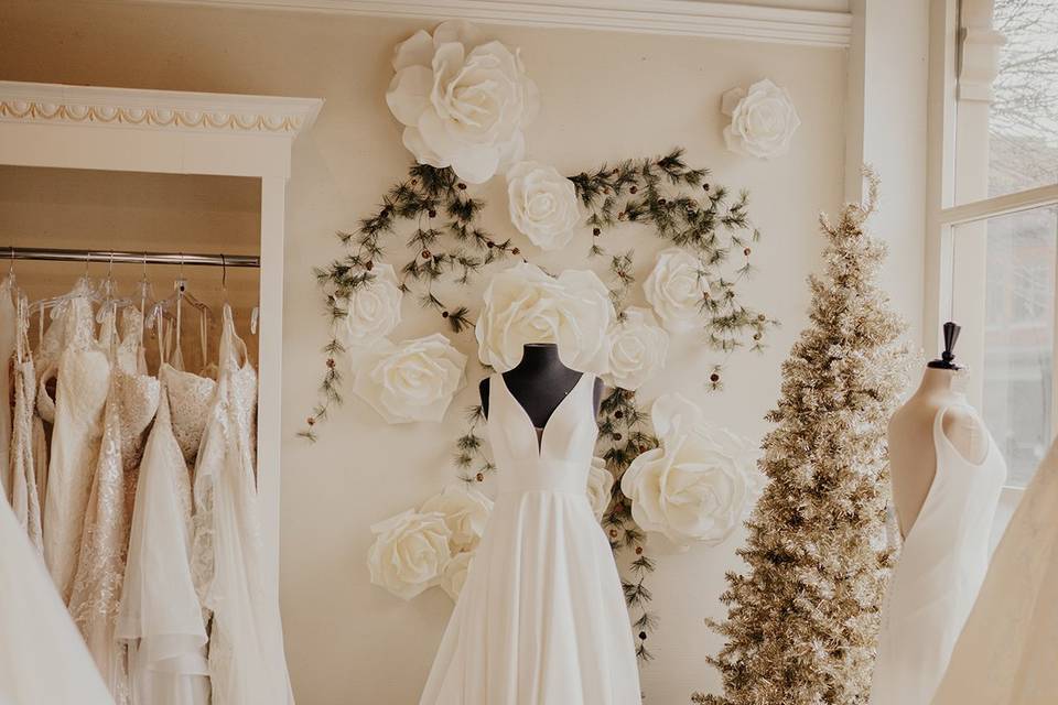 Heirlooms Bridal Shoppe