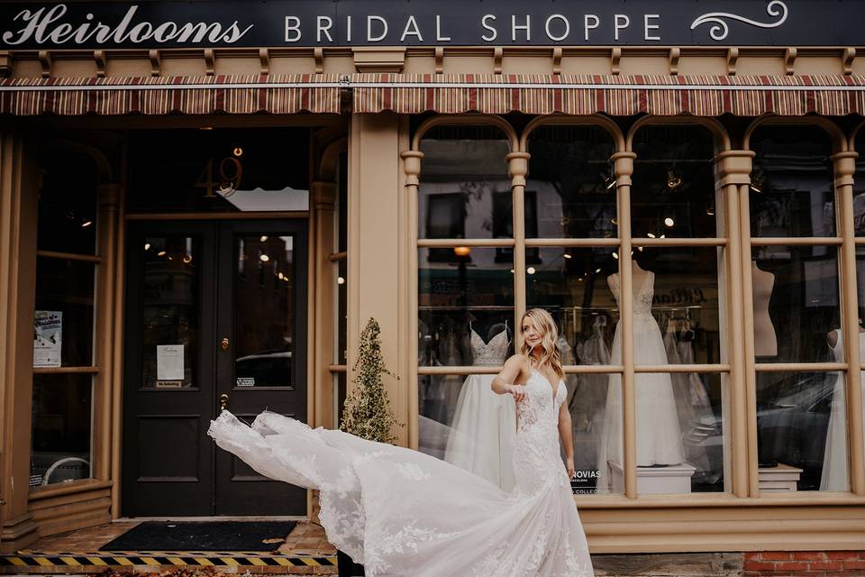 Heirlooms Bridal Shoppe
