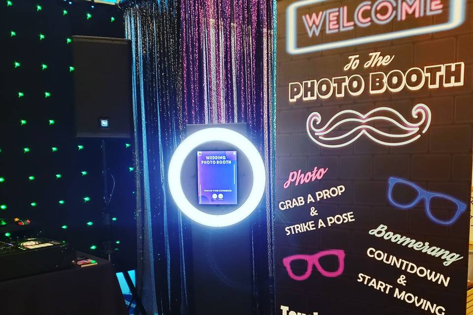 Digital Photo Booth Edmonton