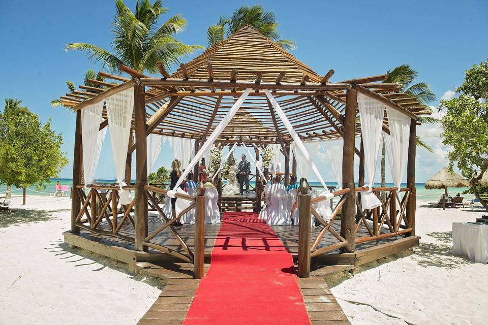 Ceremony beach