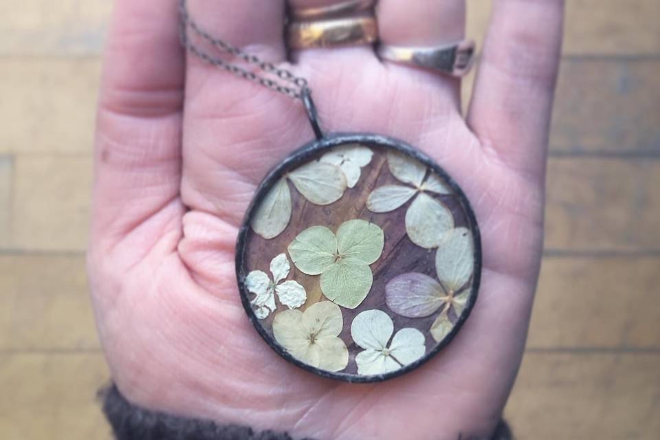 Round Necklace Pendent