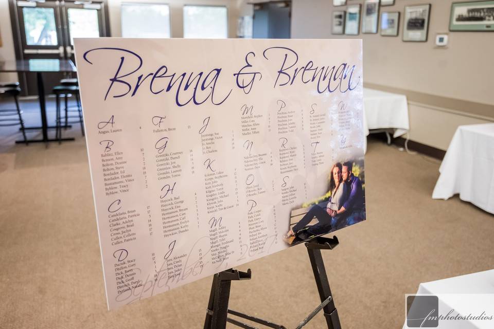 Custom wedding seating chart