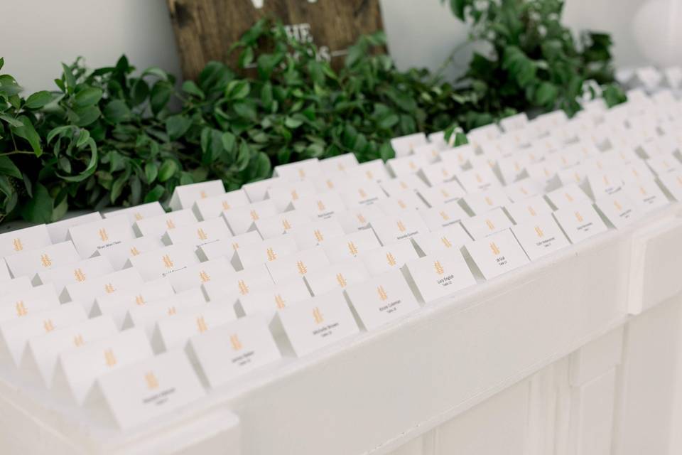 Chinese escort/place cards