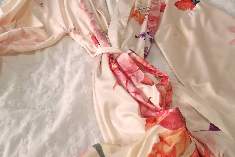 Pink and white floral robe