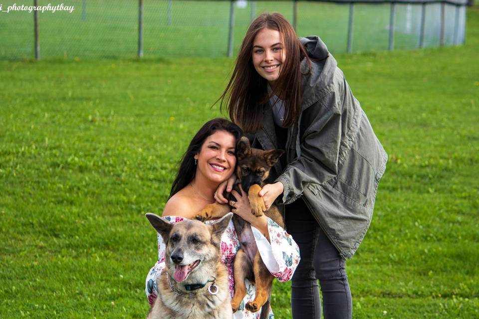 Mom and daughter photoshoot