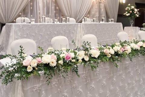 Tiered head table set-up