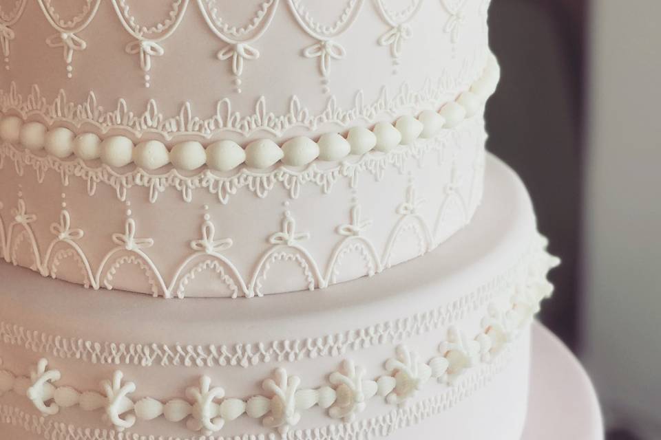 Hand Piped Wedding Cake