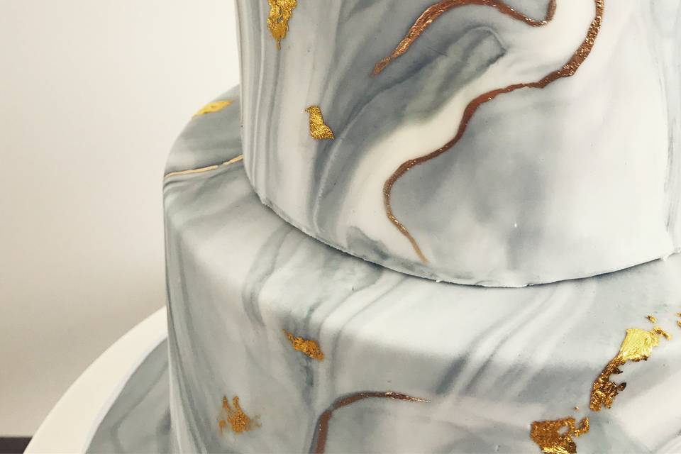 Gold and Marble Cake Detail