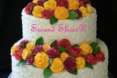 -BurgundyandYellowRosesWeddingCake.jpg