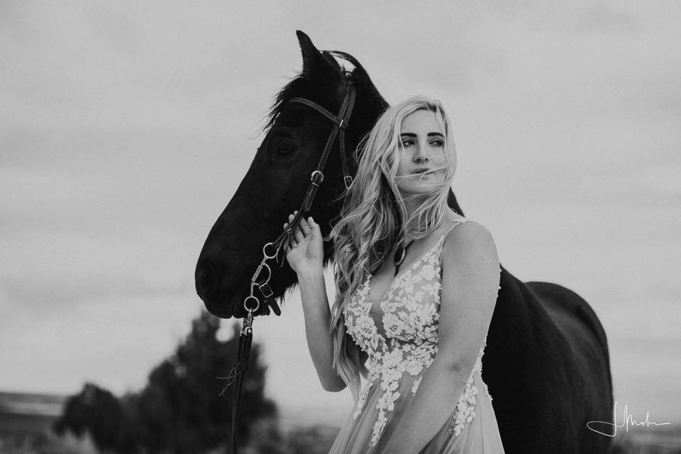 A bride and her horse