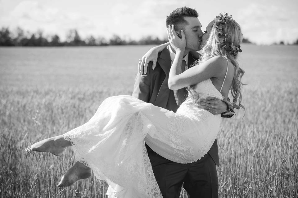 Alberta Wedding Photographers