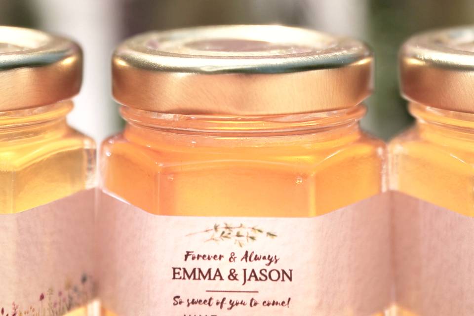 Honey favour Up-Close