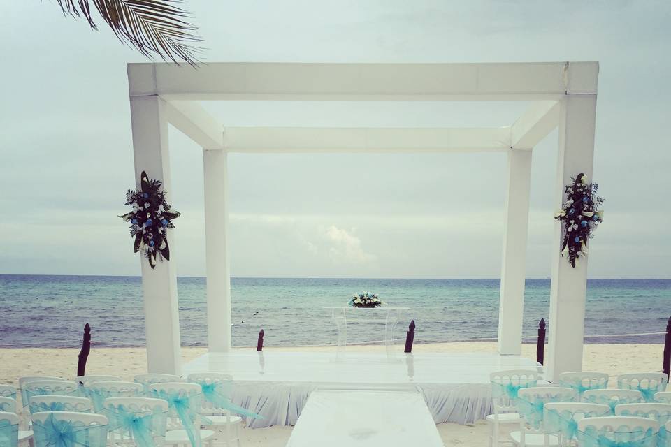 Destination Weddings - WeddingWire