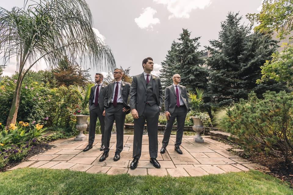 Outdoor Groomsmen