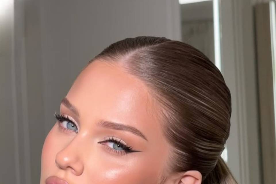 Old money bridal look