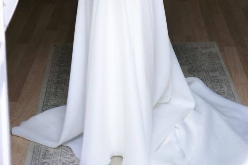 Old money bridal look