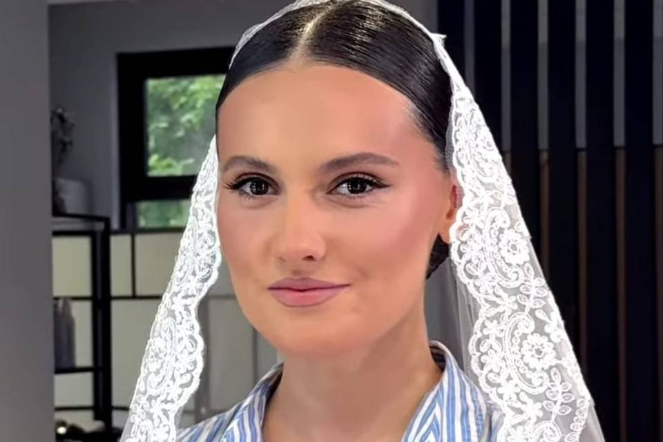 Old money bridal look
