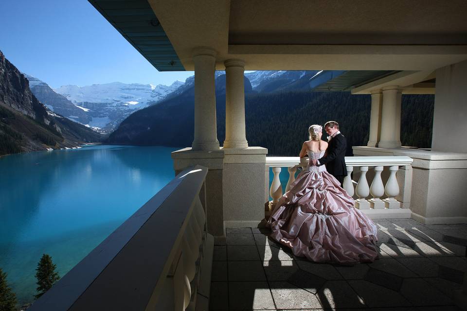 Balcony Belvedere Wedding CLL 2010 lo-res peakphotography.ca.jpg