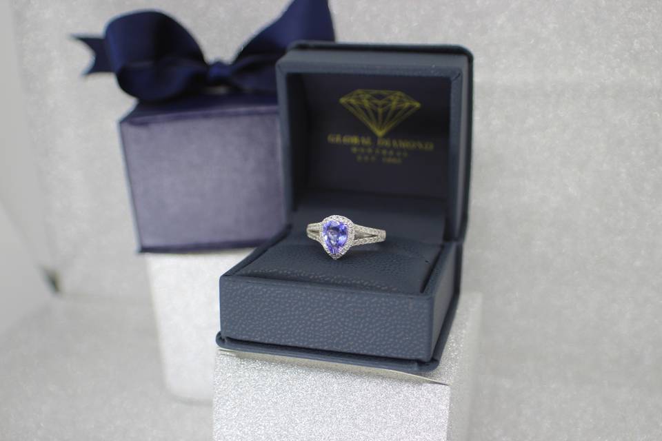 Tanzanite& Diamonds