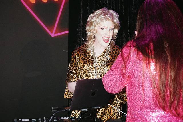 Drag Queen DJ