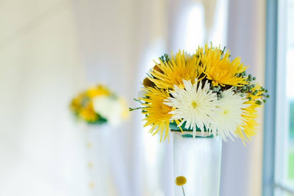 Funky yellow and white wedding