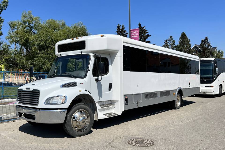 28-36 passenger bus - exterior