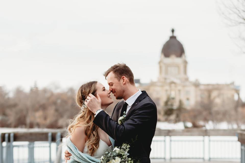 A classic Regina wedding photo