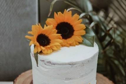 Semi Naked Sunflower Cake