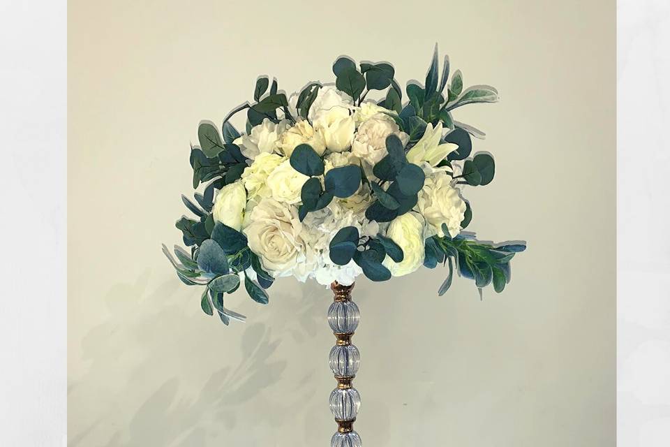 Faux centrepiece