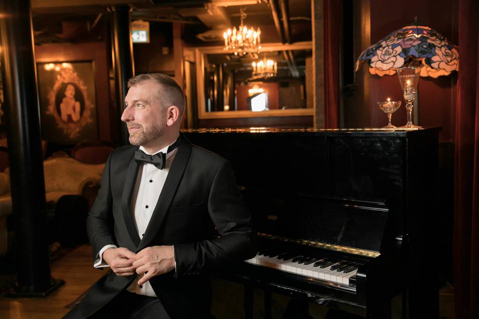 Eric Nyland - Pianist