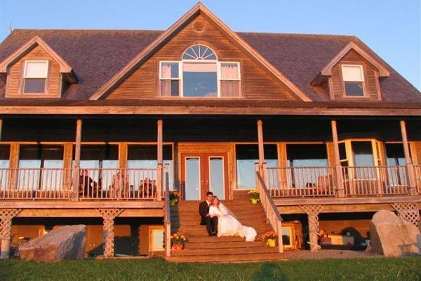 Ye Olde Argyler Lodge - Venue - Glenwood - Weddingwire.ca