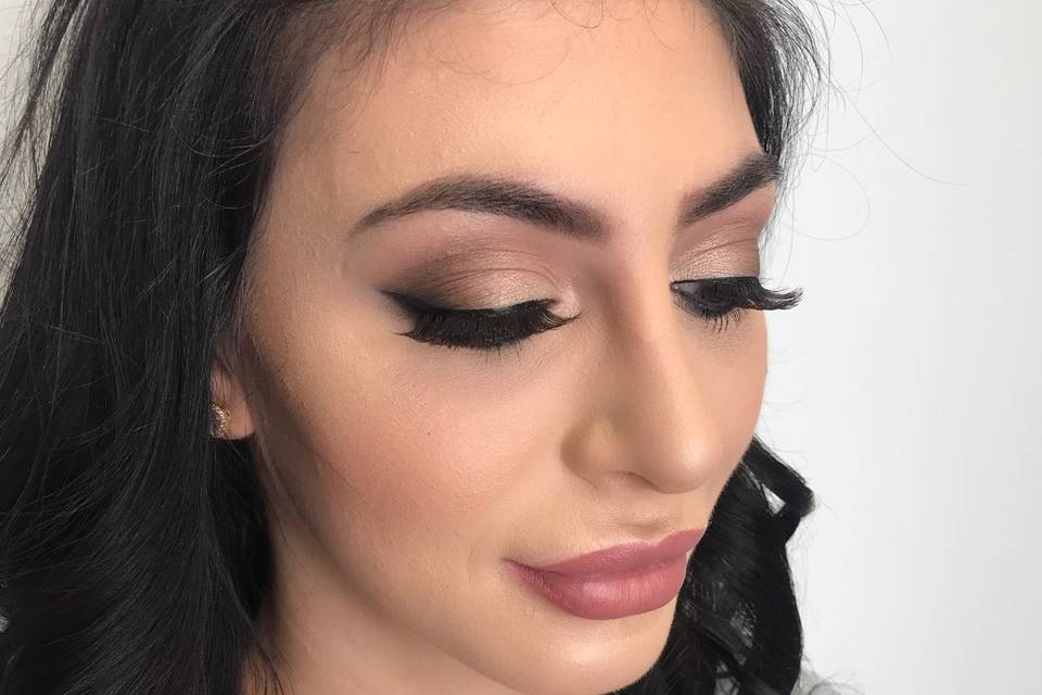 Wedding party makeup