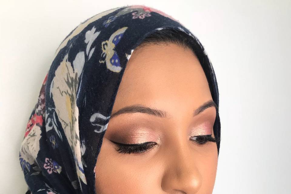 Wedding party makeup