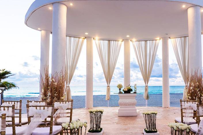 Crystal Water Weddings