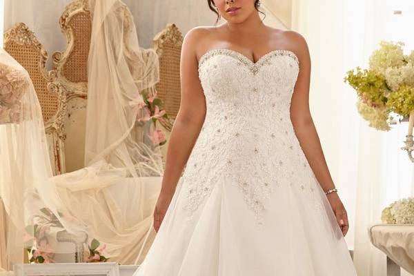 Top 5 Bridal Boutiques for Custom Wedding Dresses in Toronto - Toronto  Wedding Photographer