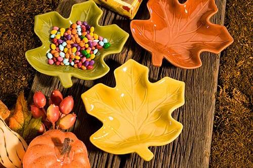 1331569946677-autumnleavesleafcandydishdishesfallwholesalefavoursFC8721.jpg