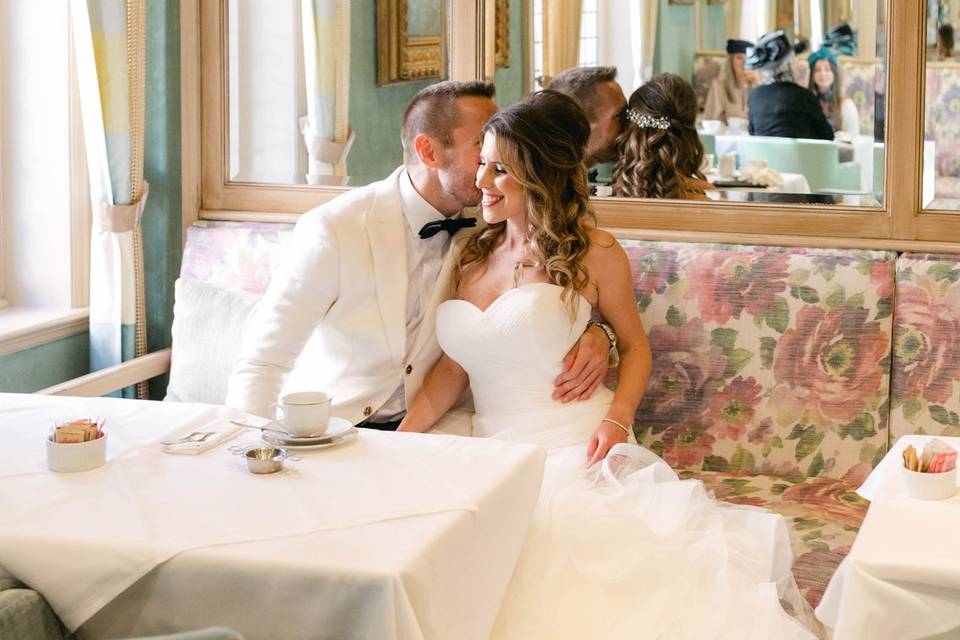 Kiss in the Tea Room