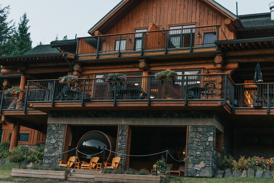 Tamarack Lodge