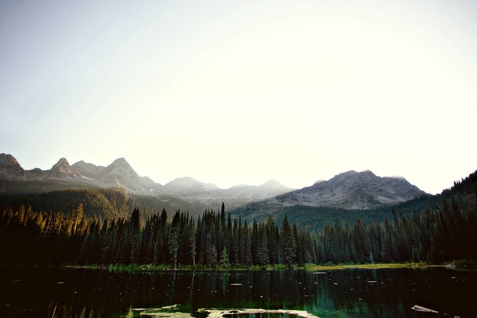 Lake & Mountains